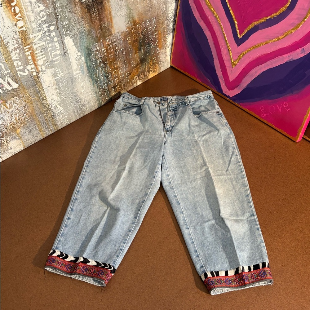 Vintage Boho Venezia Denim Cropped Jeans with Embroidered Cuffs